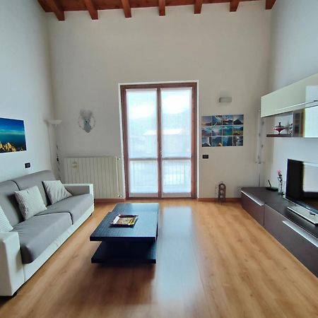 Iseolakerental - La Rocca Castro  Luaran gambar